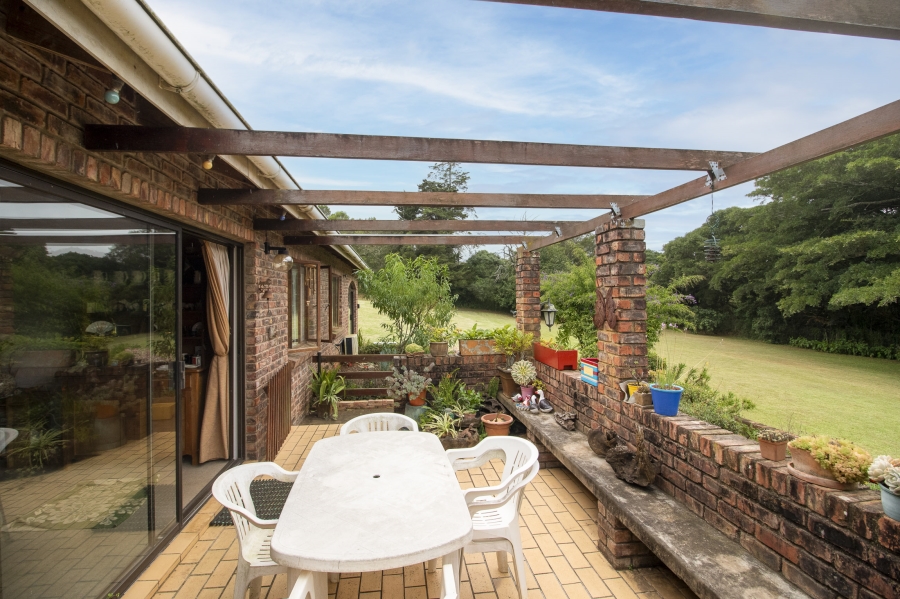 4 Bedroom Property for Sale in Bathurst Eastern Cape